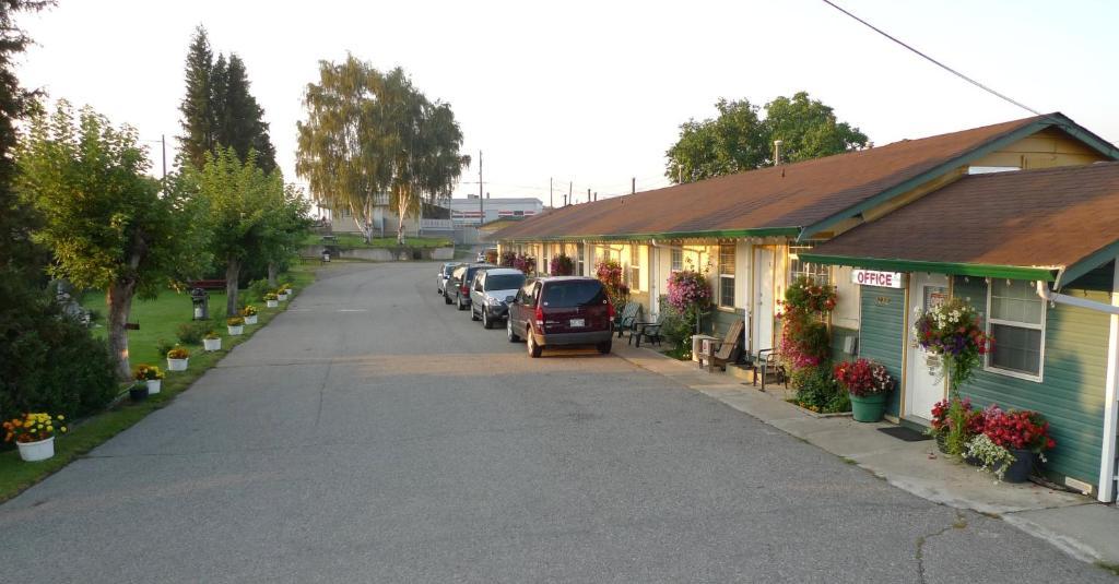 Boundary Motel Osoyoos Exterior photo